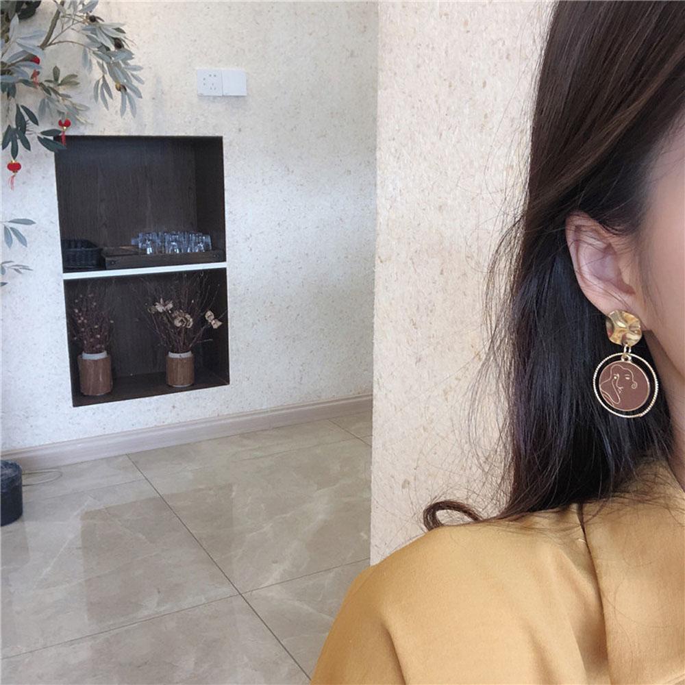 Bông Tai Bất Đối Xứng Hình Khuôn Mặt Độc Đáo Thời Trang