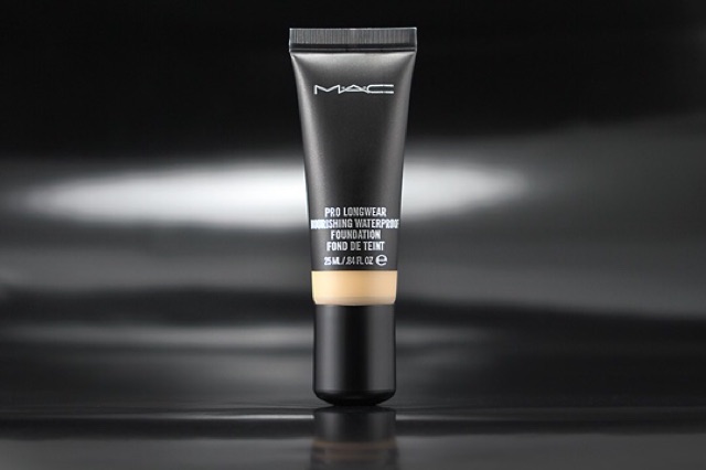 Mac - Kem nền siêu bền 36H siêu chống thấm - MAC Pro Longwear Nourishing Waterproof Foundation