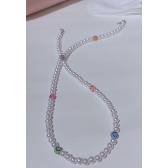 Dây đeo khẩu trang Hanmade bằng hạt bẹt và hạt icon mặt cười