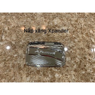Ốp nắp bình xăng Mitsubishi Xpander