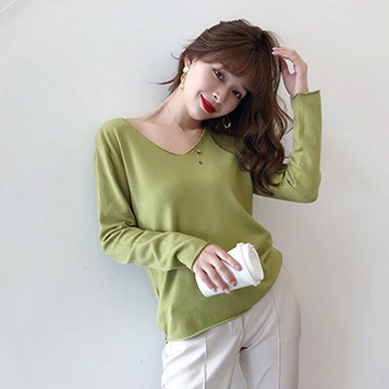 Áo thun nữ tay dài cổ chữ V kiểu dáng đơn giản