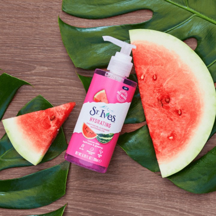 Sữa rửa mặt St.Ives dưa hấu dưỡng ẩm 200ml | BigBuy360 - bigbuy360.vn