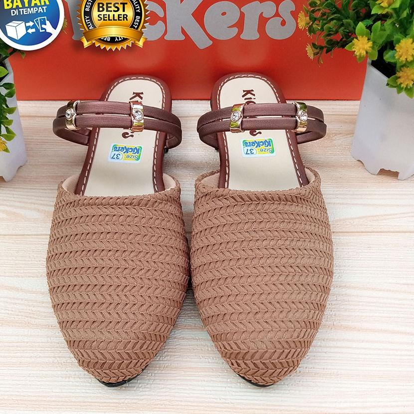 (Sale) Giày Đan Dây Promo 8.8 Dệt Kim Có Đèn LED Giá Rẻ Độc Đáo Cho Nữ