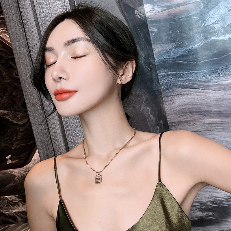 Dây Chuyền Mạ Vàng Hồng Mặt Vuông Phong Cách Hàn Quốc Đơn Giản Chống Thấm Nước Không Phai Màu