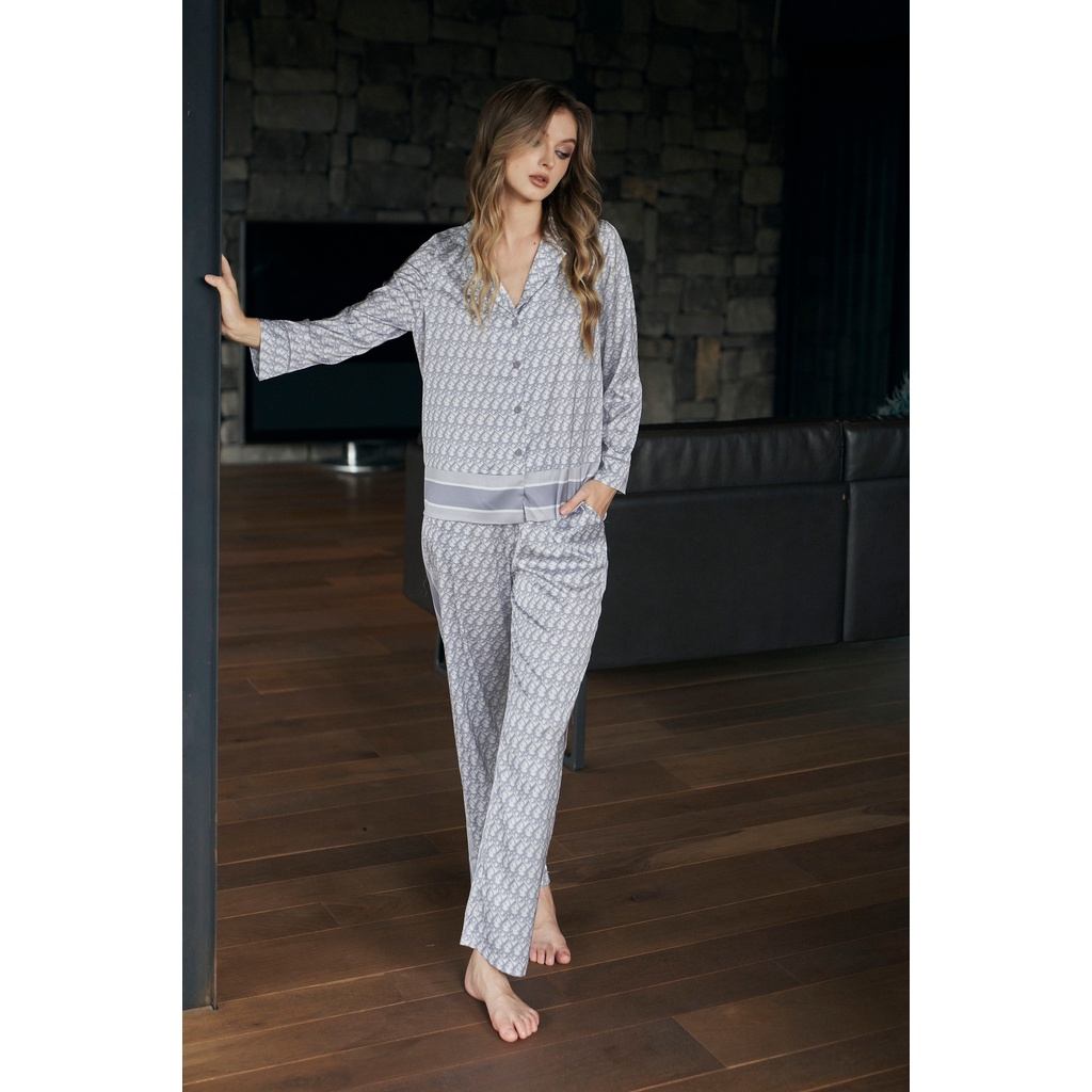Bộ lụa luxury Bambi by Yen quần dài tay dài cổ pijama hoạ tiết trẻ trung ,sang trọng M1044 - BB650