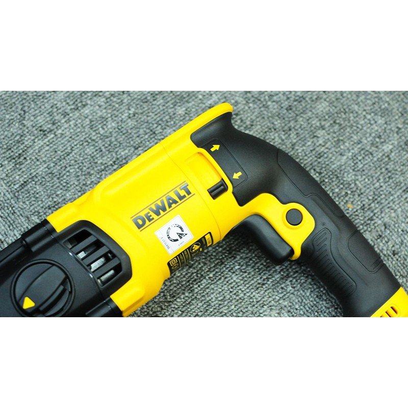 Máy khoan đục bê tông ba chế độ cao cấp 26mm Dewalt 800w Dewalt D25133K - Chính hãng