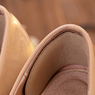 Bộ 2 miếng lót giày 4D bảo vệ gót sau chống trầy và trượt khi mang giày cao gót, giày búp bê