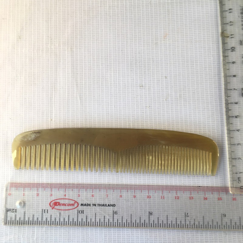 Lược chải tóc sừng bò cao cấp (L26 Nam 2 răng sáng màu)