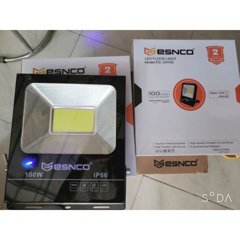 Đèn Pha Led ESNCO 100w IP66