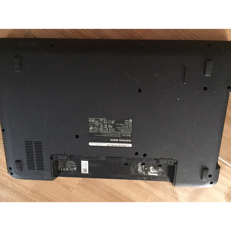 Vo laptop dell m5030