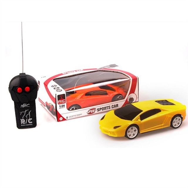 Xe ô tô điều khiển từ xa