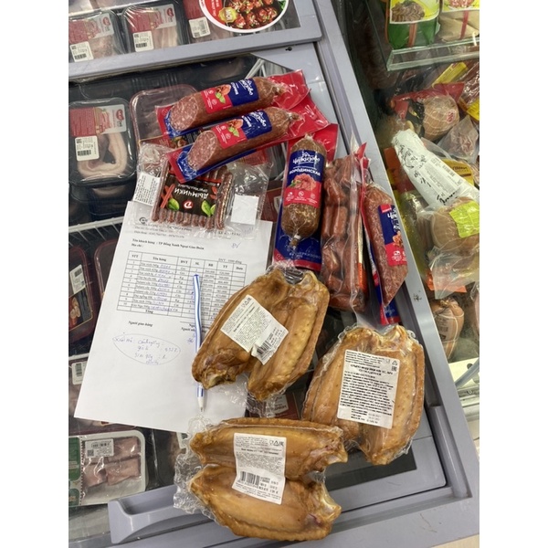 Mặt hàng bán buôn