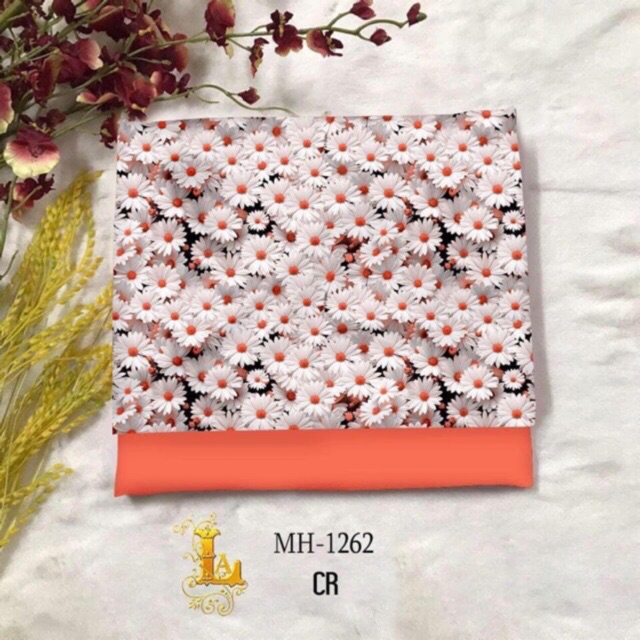 Vải áo dài in hoa cúc nhí