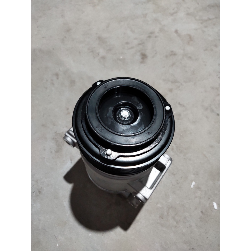 Lốc điều hoà F1204 lắp xe Ford Transit đời 2012