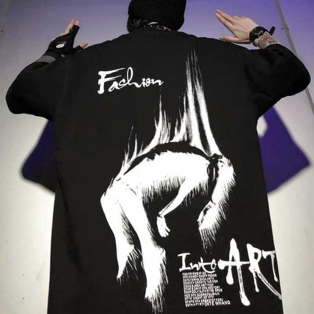 Áo thun tay lỡ in Into Art