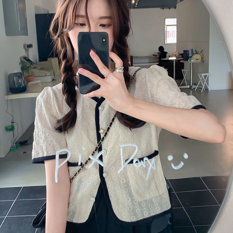 [Spot] Japanese short-sleeved shirt women's V-neck design summer sense appropriate short-sleeved shirt women