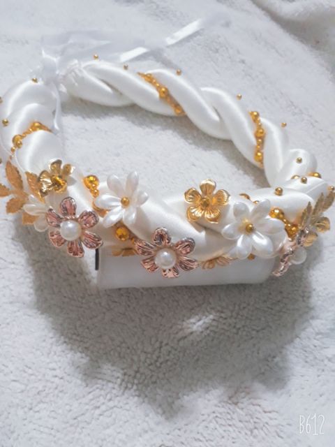 Mấn mỹ nhân màu trắng