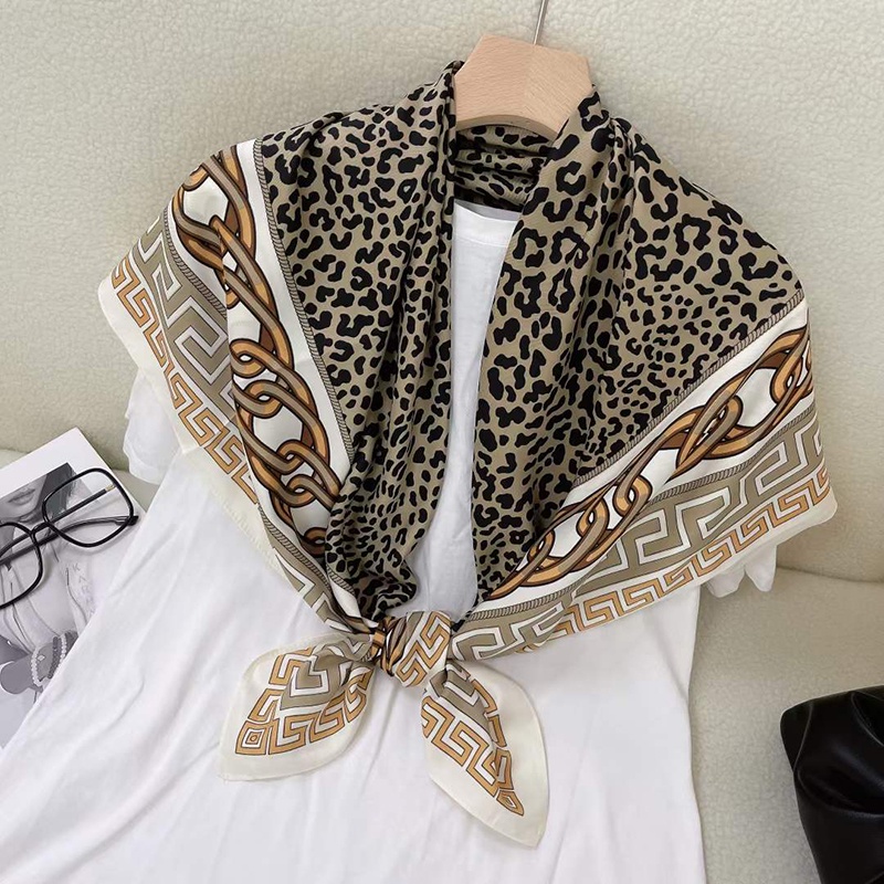 Khăn Choàng Vuông Bandana 110cm (43.3inch) WJ1133-08 Cho Nữ