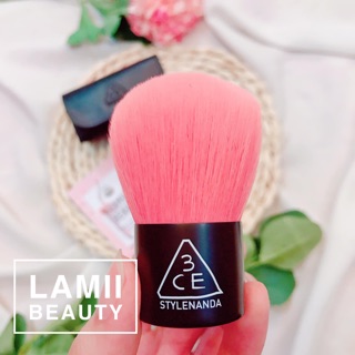 Cọ tán phấn má phấn phủ 3CE PINK KABUKI BRUSH