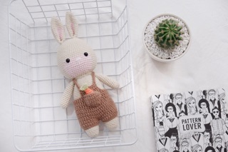 Thỏ Bunny móc bằng len