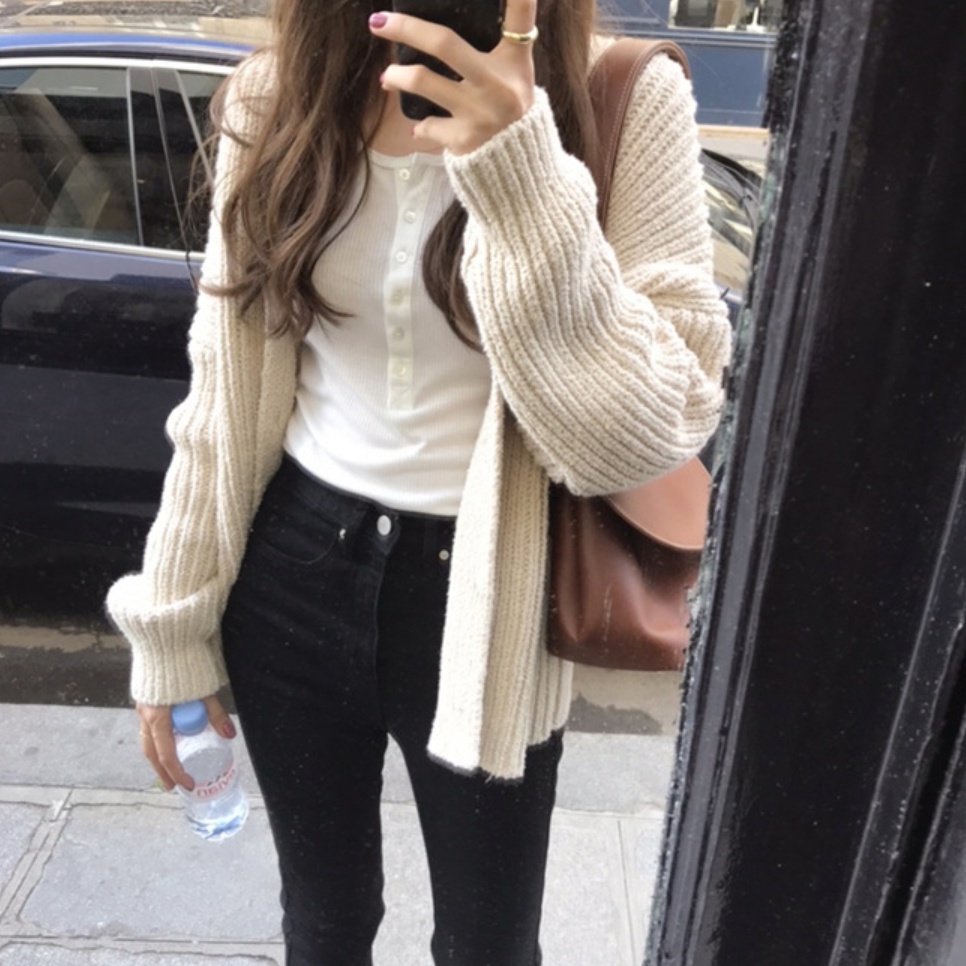 Áo thun nữ tay dài sexy hàn quốc nhiều cúc cổ tròn