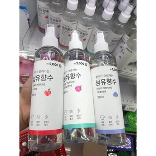 Xịt thơm quần áo fabric perfume hàn quốc 250ml