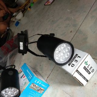 Đèn led rọi chạy ray