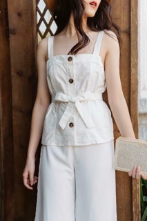 Set trắng về số lượng ít ạ