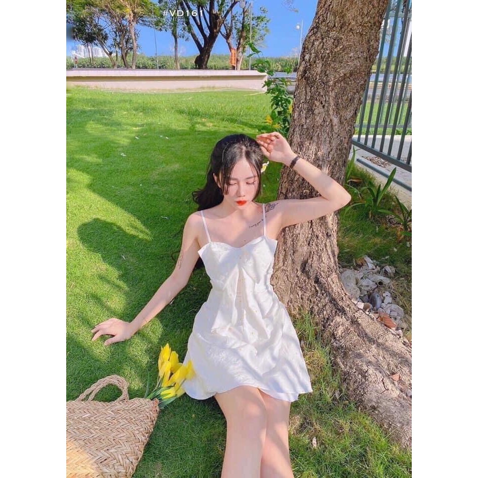 Đầm hai dây voan in hoa cúc kín áo tinh khôi TTSA0342