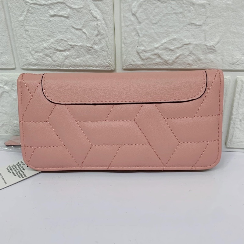 Ví da nữ màu hồng pastel