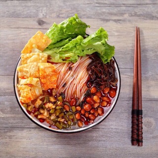 Mì ốc cay Quảng tây,