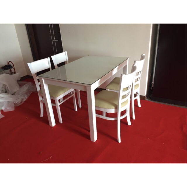 Bàn ghế ăn gia đình