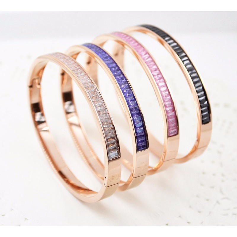 Vòng Tay Đính Pha Lê Ti Tan Không Gỉ TT 0621