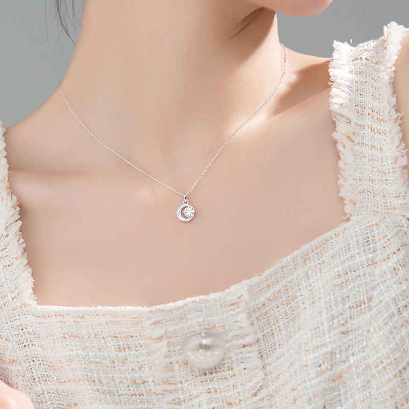 Dây chuyền bạc Ý s925 hình mặt trăng ôm đá Zircon trắng D7212 - AROCH Jewelry