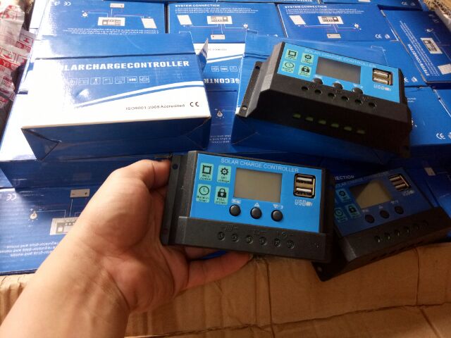 Điều Khiển Sạc Pin Mặt Trời 30A công nghệ PWM