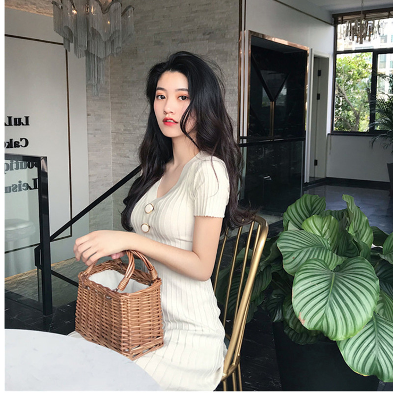 Đầm Thun Tay Ngắn Cổ Chữ V Màu Trơn Thiết Kế Dây Thắt Eo Phong Cách Trẻ Trung