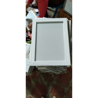 Khung ảnh treo tường màu trắng (kích thước 13x18 cm(lòng khung))