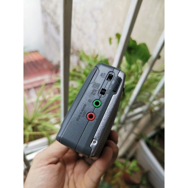 Máy cassette cầm tay vintage Sony Walkman GX221