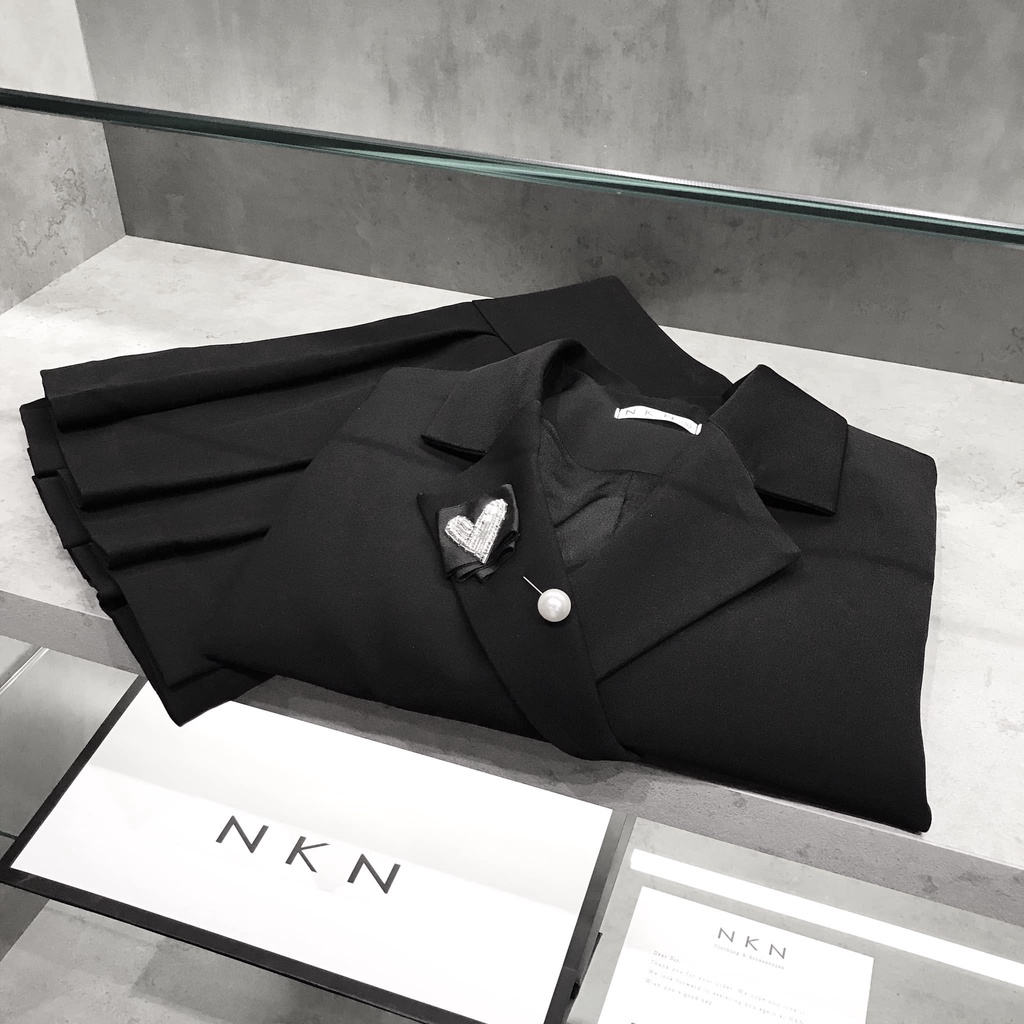 Tag Tim Cài Áo Cao Cấp NKN Thiết Kế Màu Đen, Thanh Lịch
