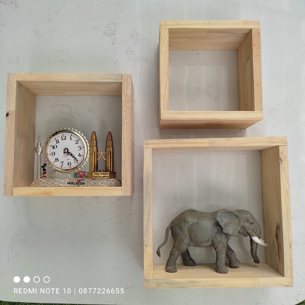 Trang trí treo tường gỗ thông ô vuông KÍCH THƯỚC ĐA DẠNG , KHUNG ô trang trí decor
