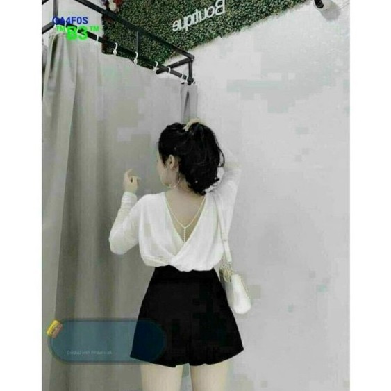 Áo thun tay dài kiểu phối dây ngọc lưng lạ