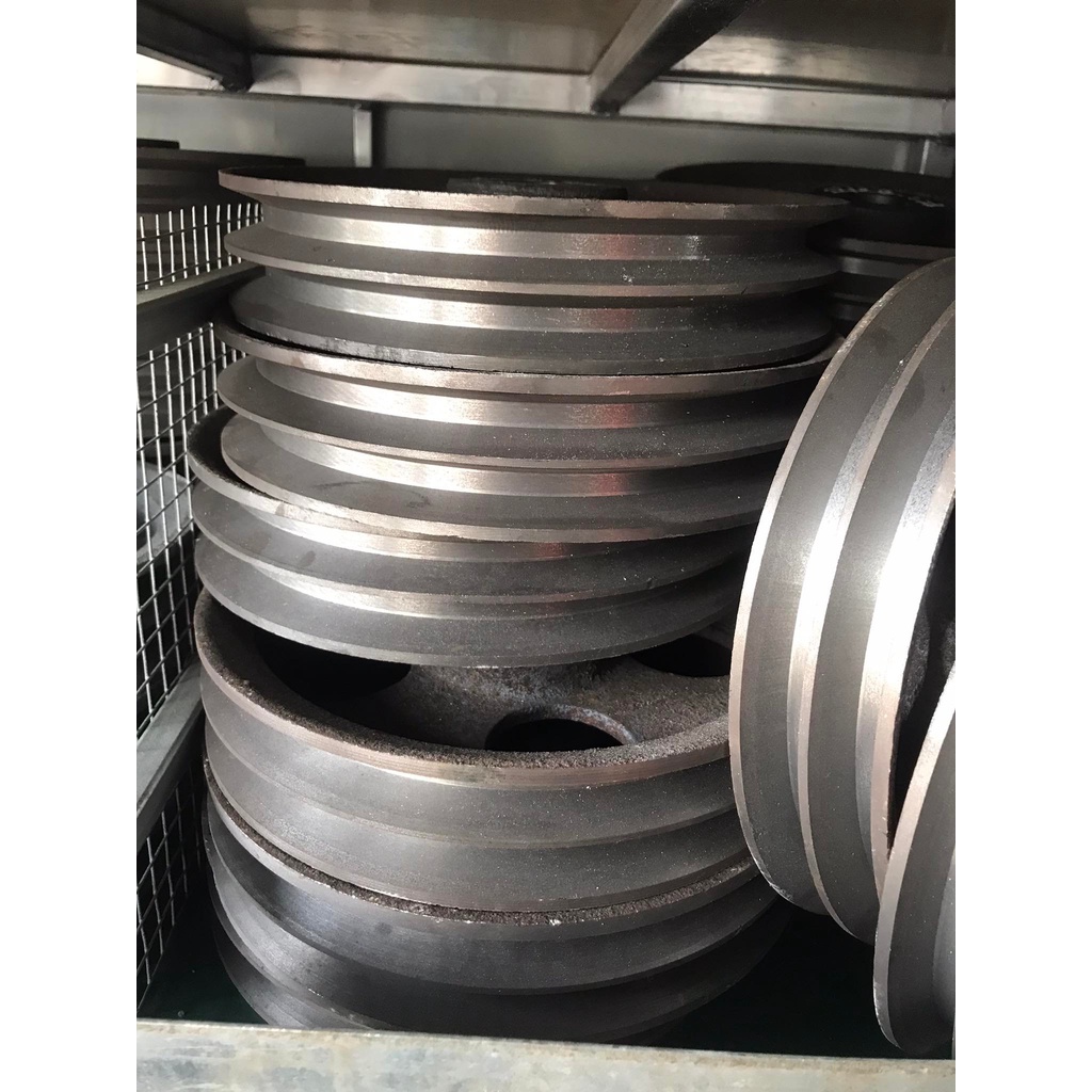 BuLy Gang 220mm 2 Rãnh B lỗ trục 24 - 28 Bánh Xe Cao Su BL220/2B