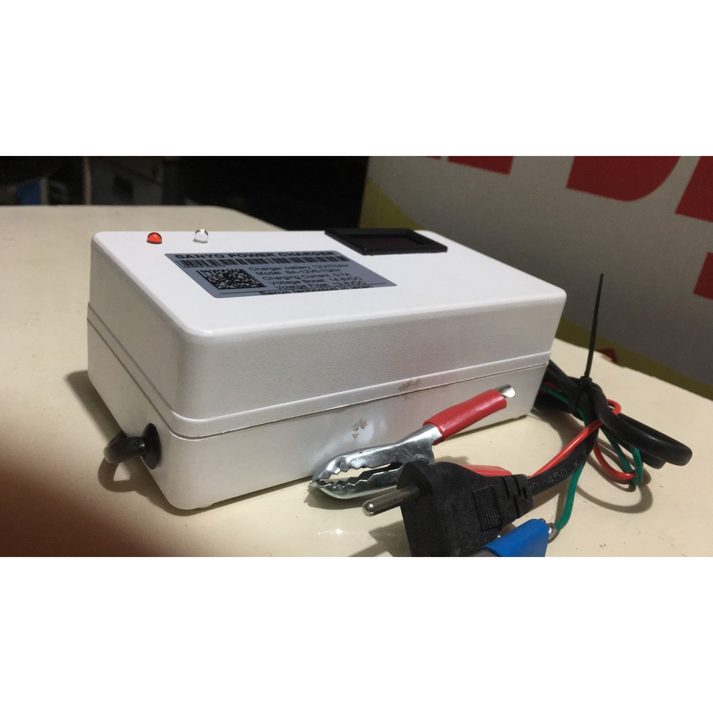 máy sạc ắc quy xe máy và ô tô 12v 5ah-70ah tự động ngắt, chống ngược cực, nạp 3 giai đoạn tiên tiến