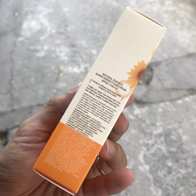 Kem chống nắng Natural Sun Eco Super Perfect Sun Cream 50ml cho da dầu mụn nhạy cảm hỗn hợp da mặt khô LaLa Beauty