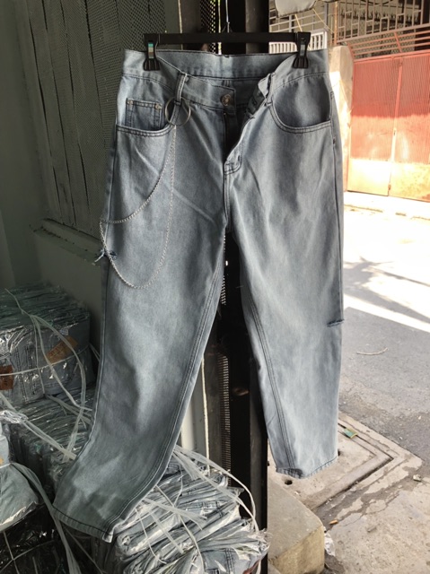 Quần baggy jean kèm xích