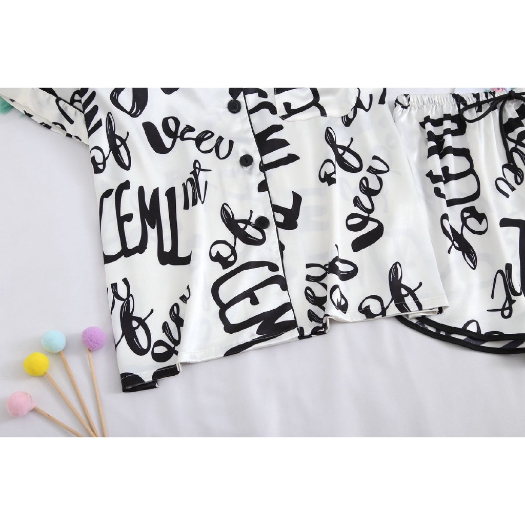 Set đồ ngủ gồm áo tay ngắn + quần đùi xinh xắn cho nữ