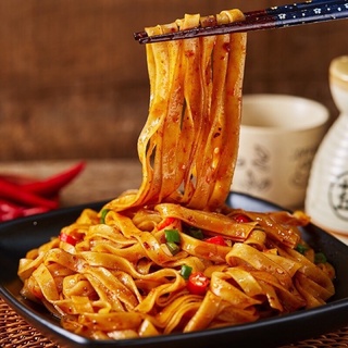 Phở trộn cay Tứ Xuyên ăn liền
