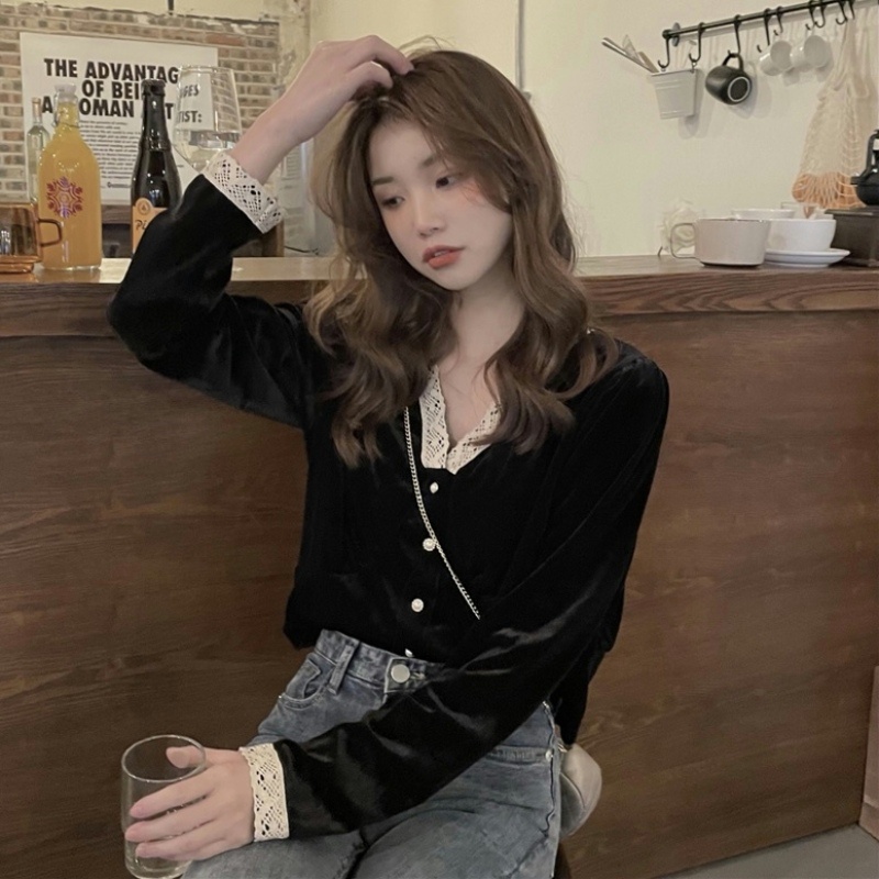 Áo nhung tay ngắn cổ chữ V phối ren thời trang mùa thu