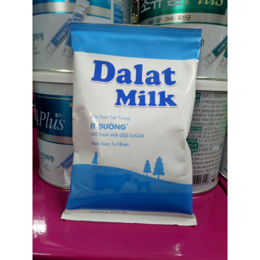 Combo 10 túi sữa Có đường/Không đường/Ít đường Dalat Milk 220ml/túi