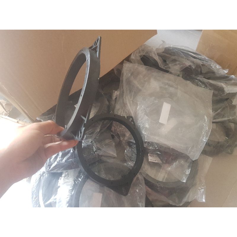 Vòng đệm đế dưỡng loa xe hơi ô tô size 6.5inch ~~ 160mm thông dung cho cá dòng xe toyota